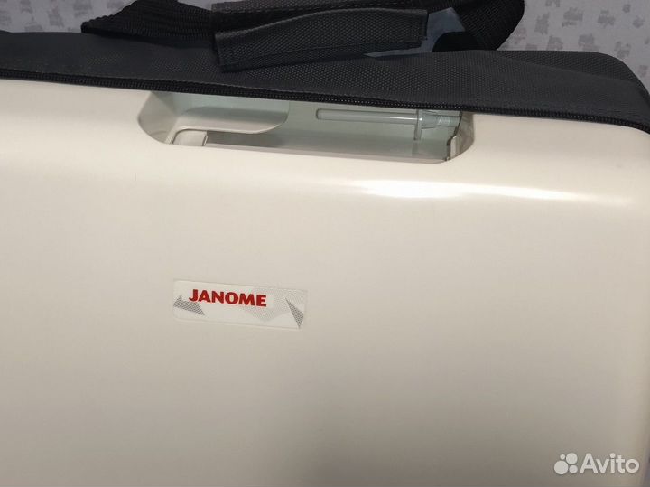 Швейная машина janome Se522