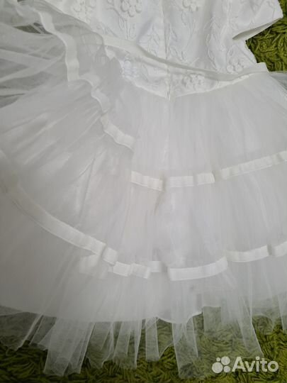 Нарядное, стильное платье