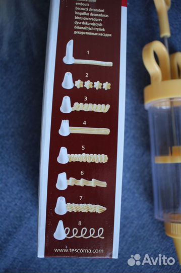 Кондитерский поршневой шприц с 8 насадками Tescoma