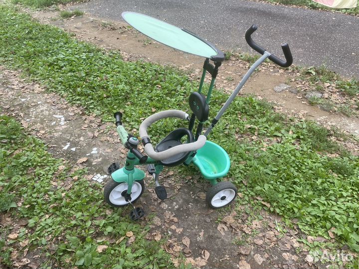 Детский велосипед с ручкой