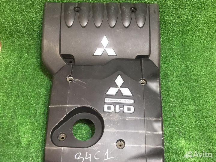 Крышка двигателя Outlander XL 3.0 L200 DID