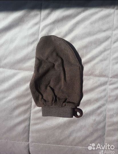 Новая отшелушивающая варежка для тела Yves Rocher