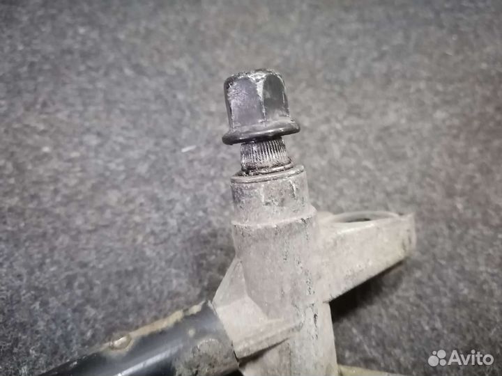 Трапеция дворников Hyundai Sante Fe 1