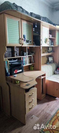 Школьный уголок