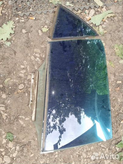 Тойота аурис 2007г стекла