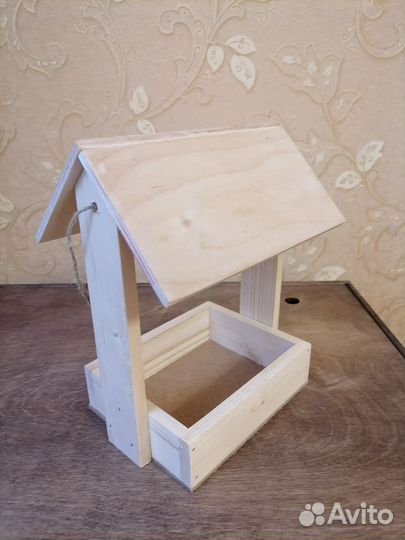 Кормушка для птиц