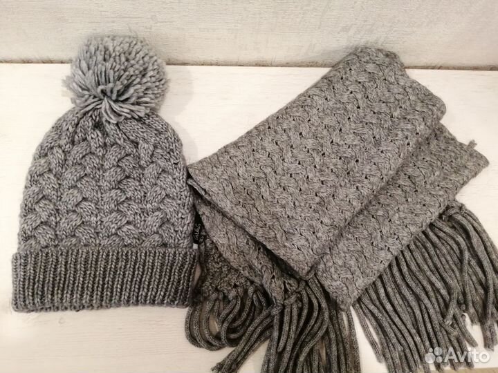 Шапка и Шарф зимняя женская
