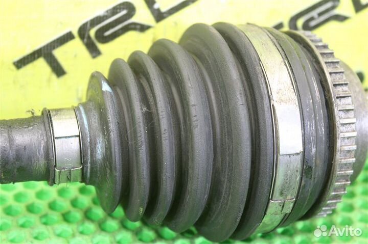 Привод передний правый Toyota Ist NCP61 1NZ-FE