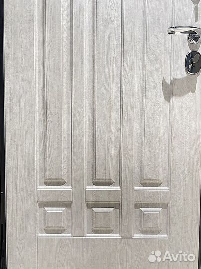 Дверь входная