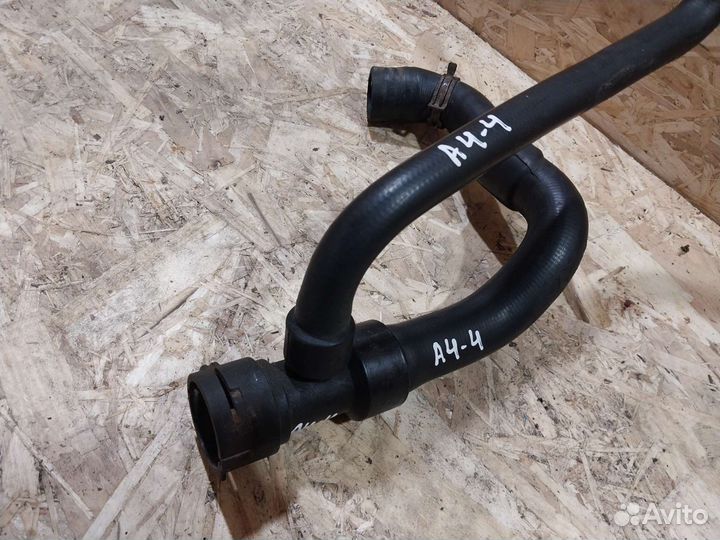 Шланг охлаждения Audi A4 B5 патрубок радиатора