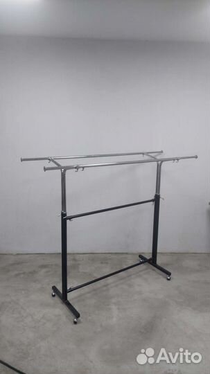 Вешало для одежды.стойка для одежды