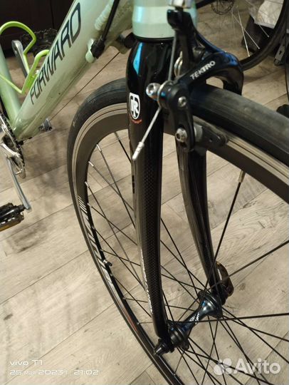 Шоссейный велосипед Forward 2220