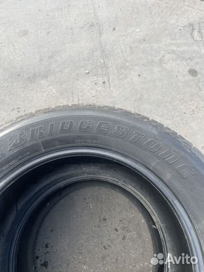 Bridgestone Dueler H/T 684II 275/60 R20