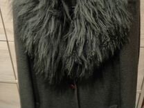 Пальто женское демисезонное с мехом ламы