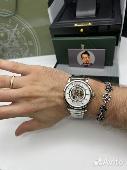 Часы механические