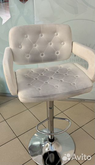 Стул для визажиста бровиста