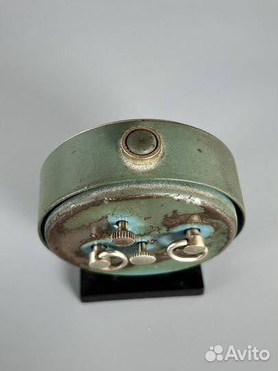 Маленькие настольные часы слова 11 камней