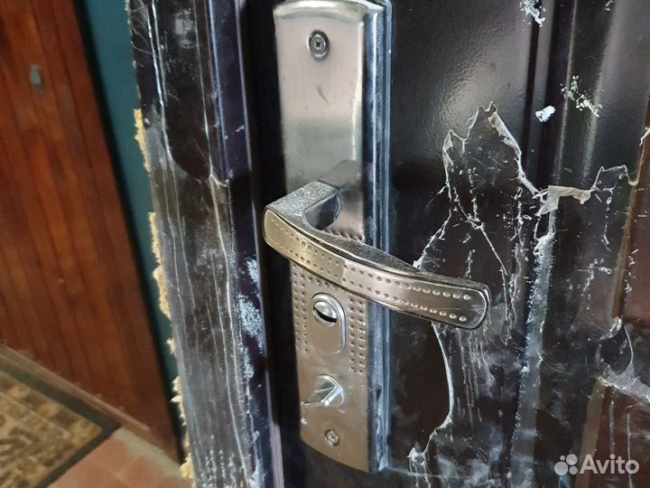 Металлическая дверь бу