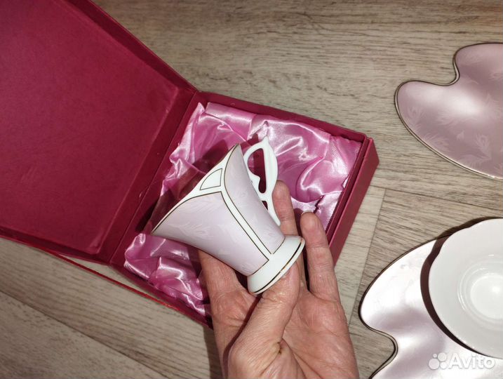 Набор столовой посуды новый на 2 персоны