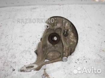 Кулак задний правый 8R0505436A