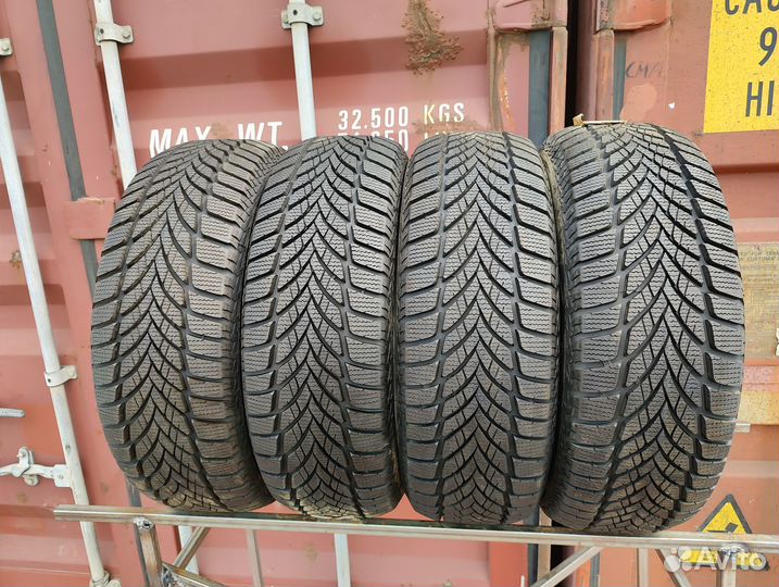 Goodyear UltraGrip Ice 2 205/60 R16 96T