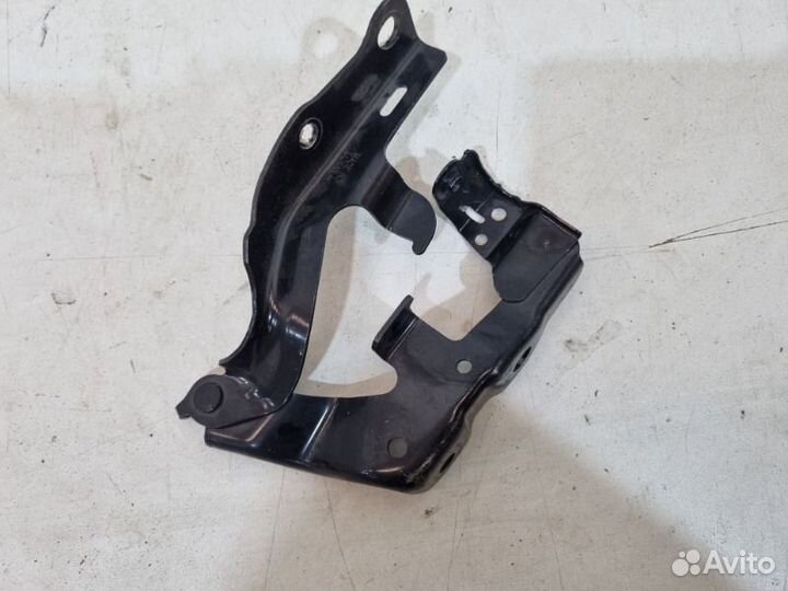 Петля Капота левая Toyota Camry V50