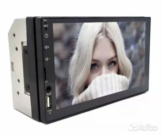Автомагнитола с экраном универсальная