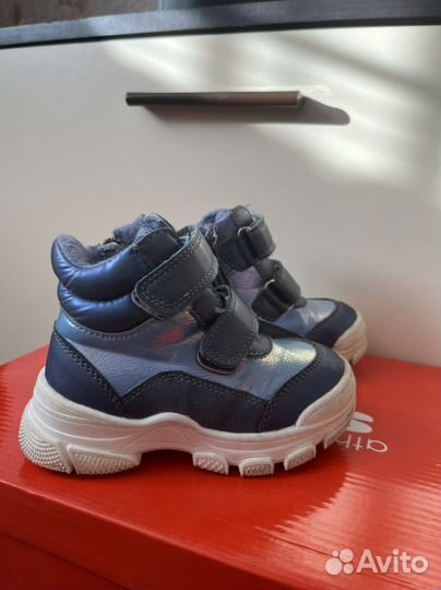 Ботинки для девочки