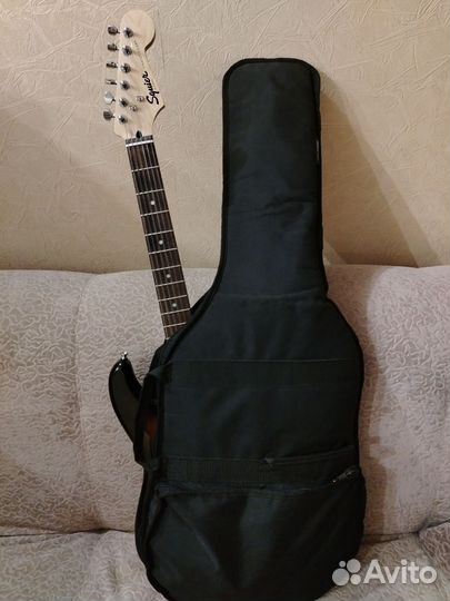 Электрогитара fender squier stratocaster bullet