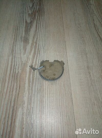 Заглушка буксировочного крюка Renault logan 2