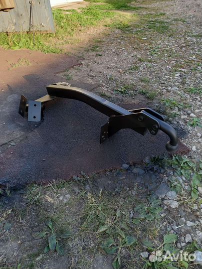 Фаркоп на УАЗ патриот 2012г