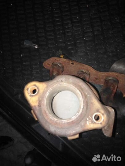 Коллектор выпускной с катализатором и лямбда-зонд