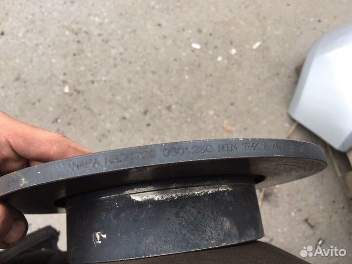 Тормозной диск задний Volkswagen Scirocco 2010