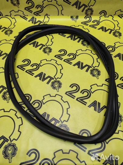 Уплотнитель проема двери передний правый Bmw X5