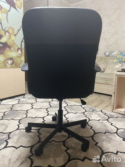 Компьютерное кресло