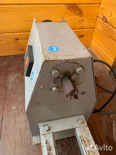 Токарный токарный по дереву kinzo