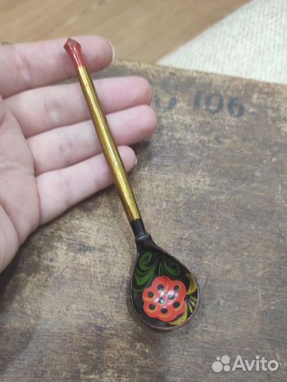 Деревянная ложка хохлома
