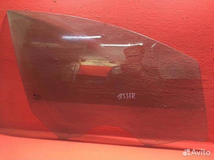 Стекло двери переднее правое Opel Astra J A16XER