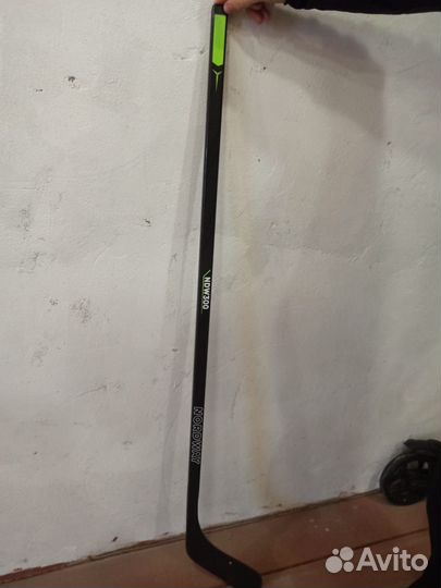 Продам детскую клюшку 6-8 лет