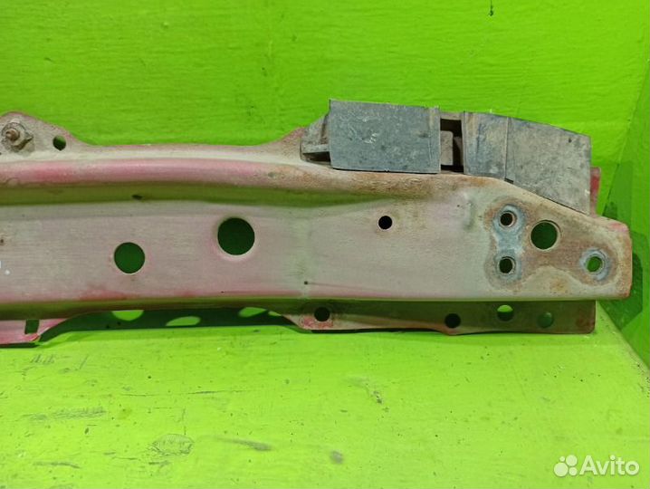 Панель передняя,телевизор Toyota Yaris XP90 1KR