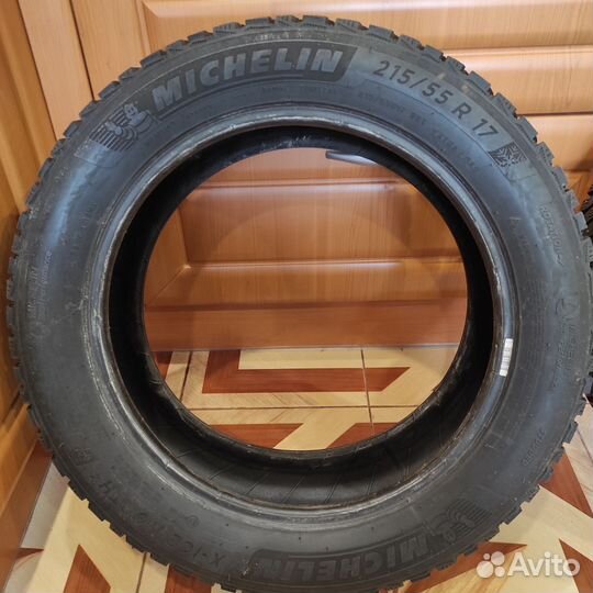 Michelin X-Ice North 4 215/55 R17 98T