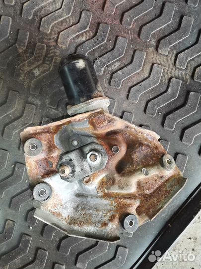 Моторчик дворников на Mitsubishi Lancer 9