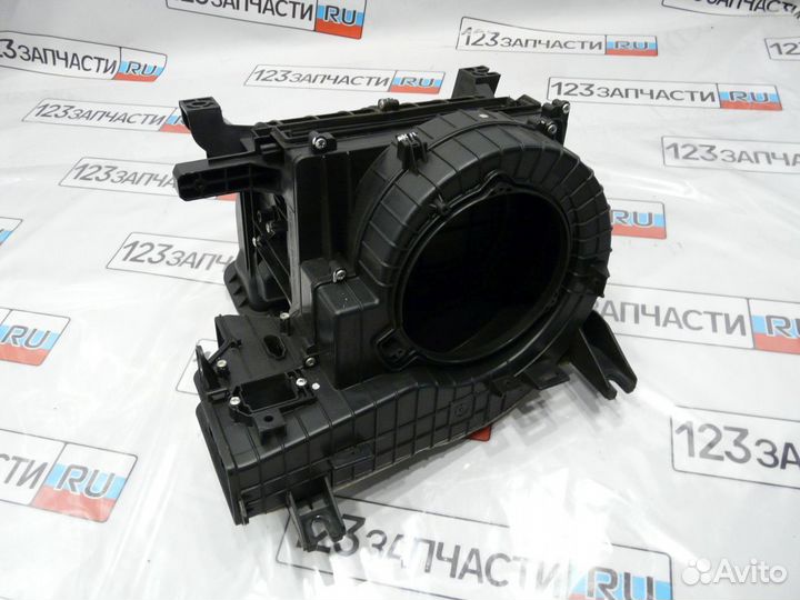 Корпус моторчика печки Kia Sorento XM D4HB 2011