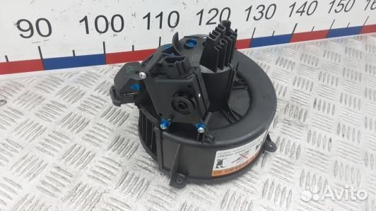 Моторчик печки opel zafira B (91T23KK01)