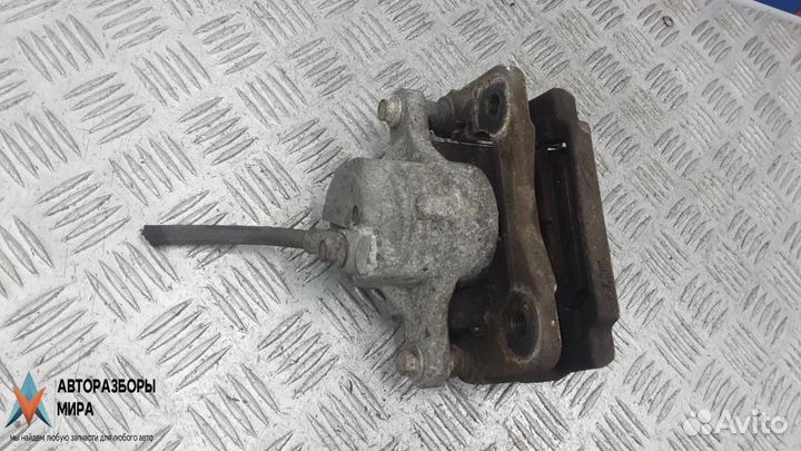 Суппорт задний правый Cadillac STS рест. 2008