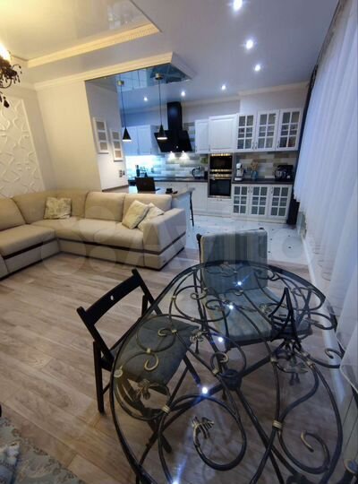 3-к. квартира, 100 м², 14/15 эт.