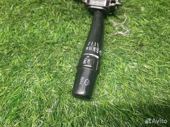 Переключатель стеклоочистиетля Toyota Avensis T220