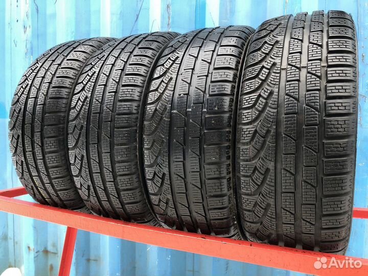 Pirelli Winter Sottozero 210 215/50 R17