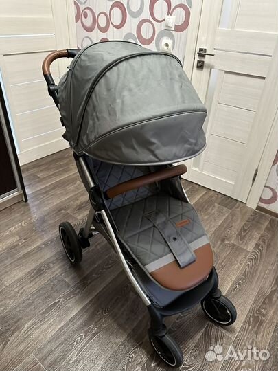 Прогулочная коляска luxmom 730