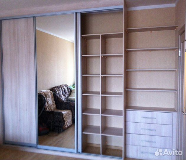 Шкаф с зеркалом без посредников